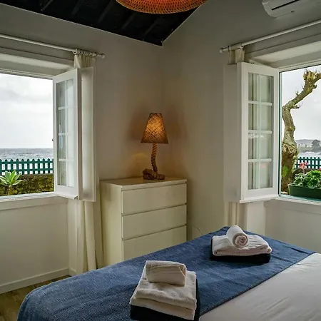 Πανσιόν Guestready - Oceanfront Lookout House