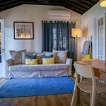 Guestready - Oceanfront Lookout House Penzion