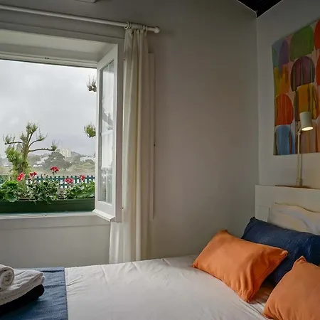 Guest house Guestready - Oceanfront Lookout House 3*