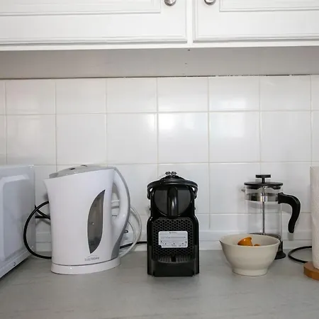 Guestready - Oceanfront Lookout House Gæstehus Ponta Delgada