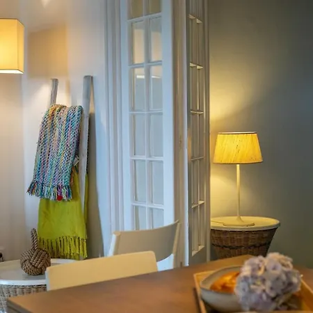 Guestready - Oceanfront Casa Do Mirante 3*