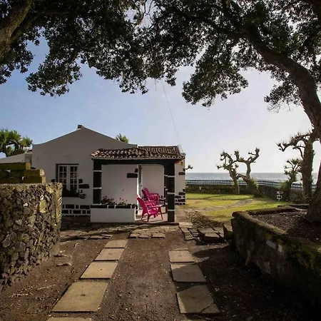 Guestready - Oceanfront Casa Do Mirante 3*