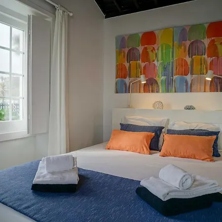 Guest house Guestready - Oceanfront Lookout House 3*