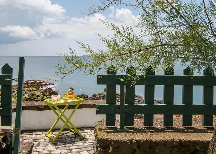 Guestready - Oceanfront Lookout House Ponta Delgada