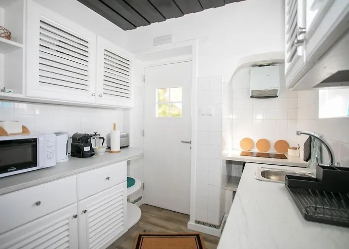 Gasthuis Guestready - Oceanfront Lookout House Ponta Delgada